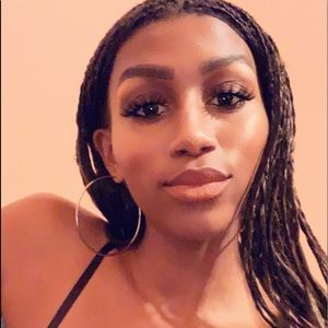 Meet your Posher, Jasmine